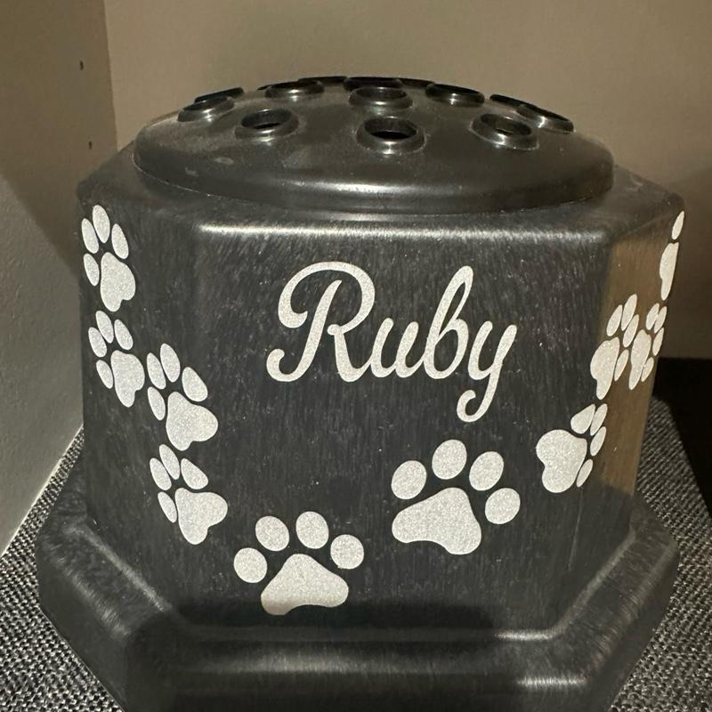 Personalised pet paw print memorial flower vase flower options