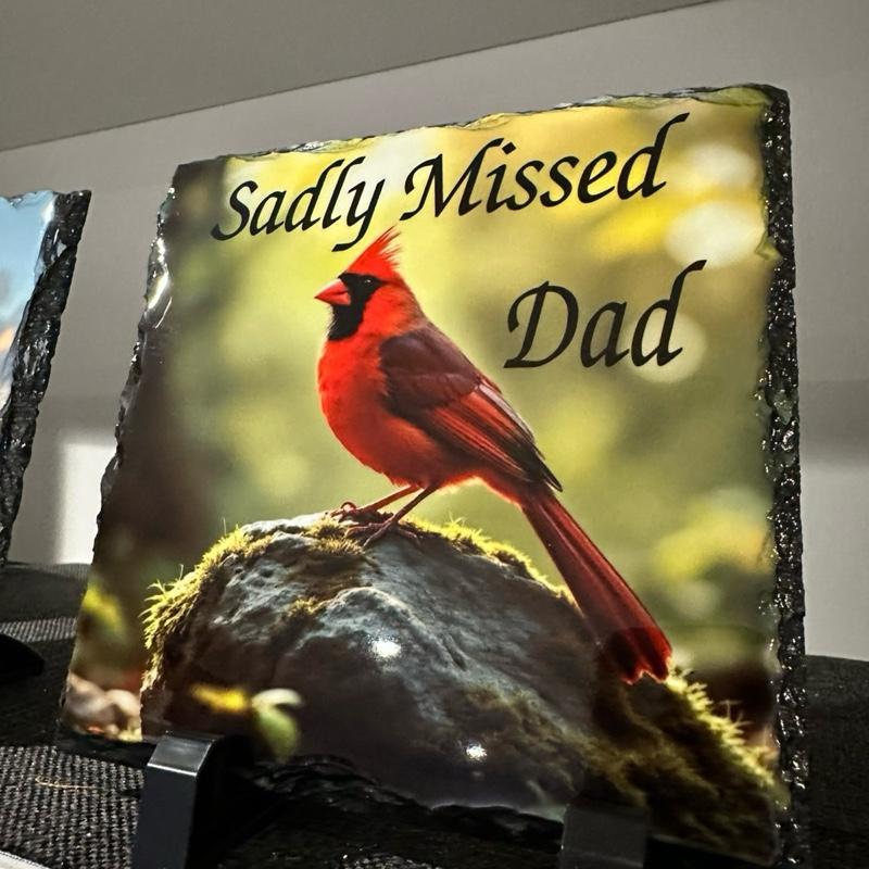 Personalised memorial cardinal design slate - in or outdoor with stand